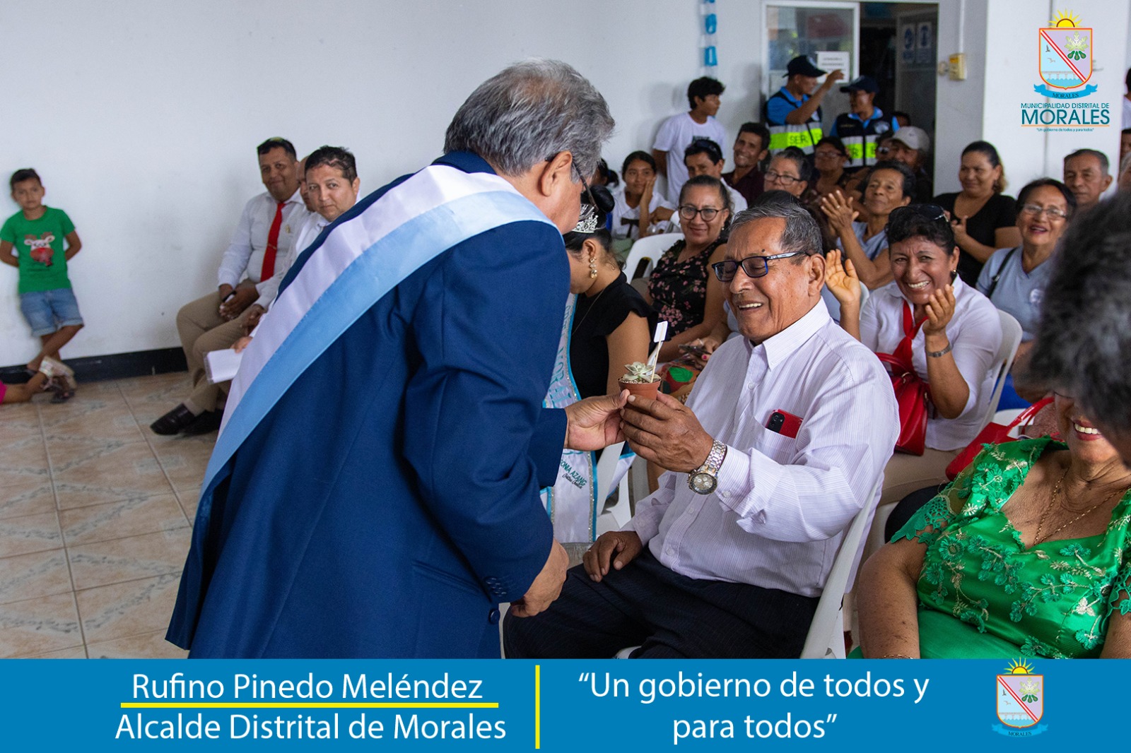 CELEBRARON 367 ANIVERSARIO DE FUNDACIÓN ESPAÑOLA DE MORALES CON TORTA GIGANTE