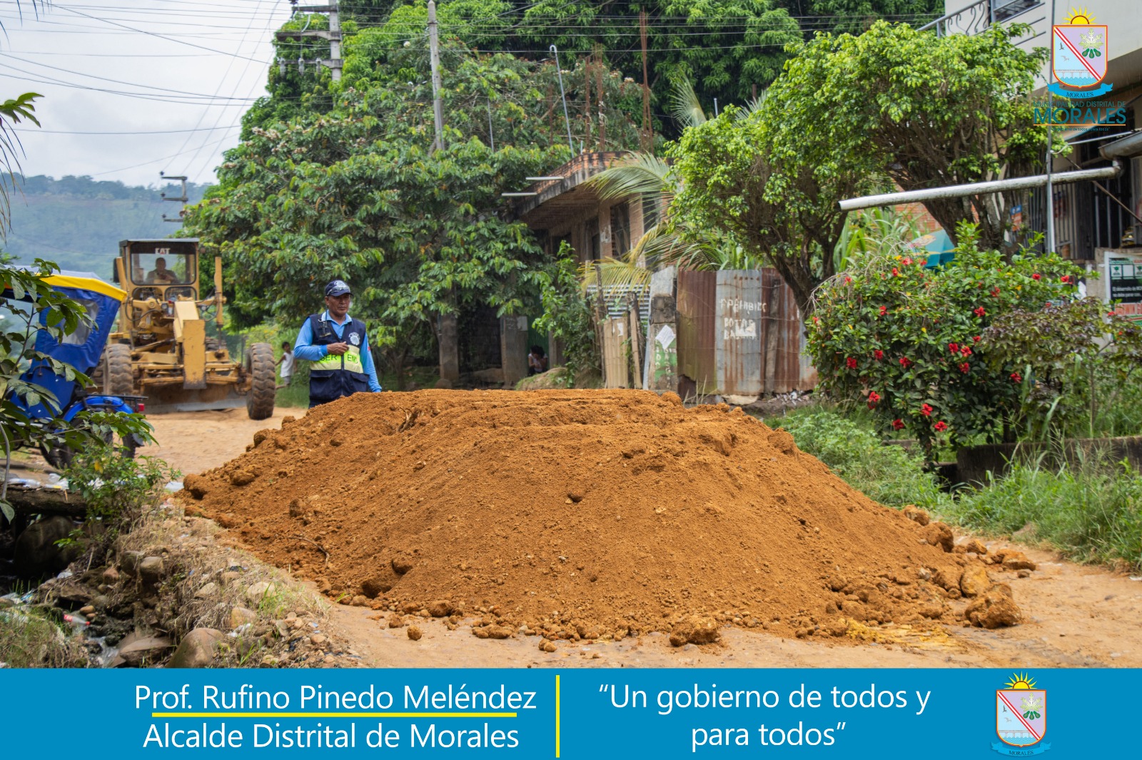 CONTINÚAN TRABAJOS DE MEJORAMIENTO DE CALLES