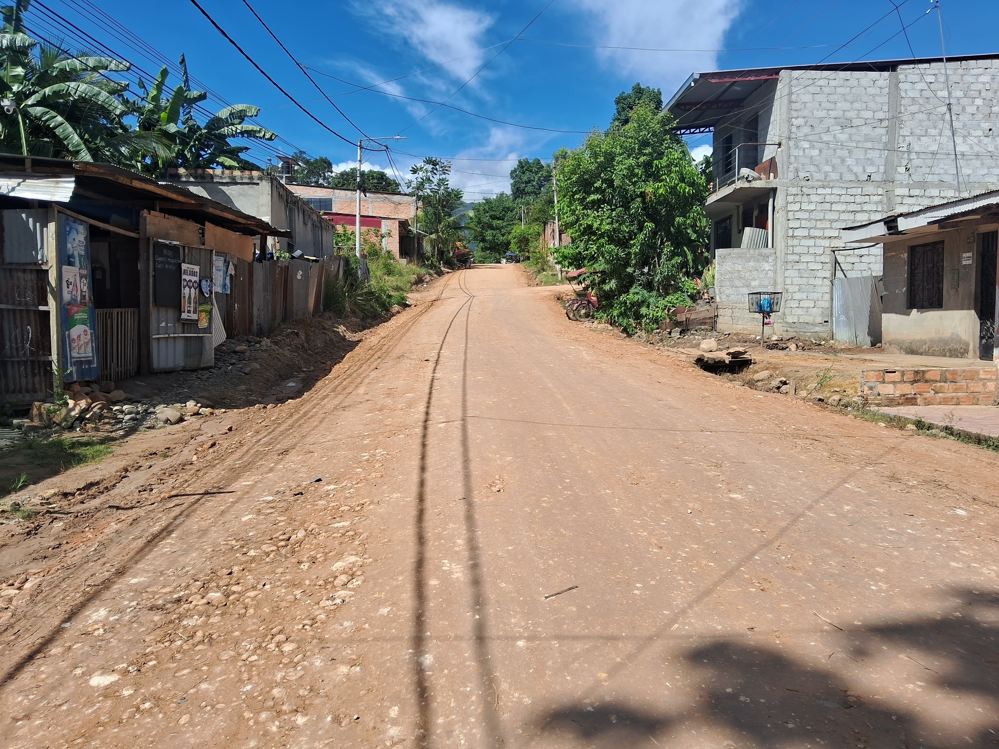 MUNICIPALIDAD DE MORALES INTENSIFICA EL MANTENIMIENTO DE CALLES.