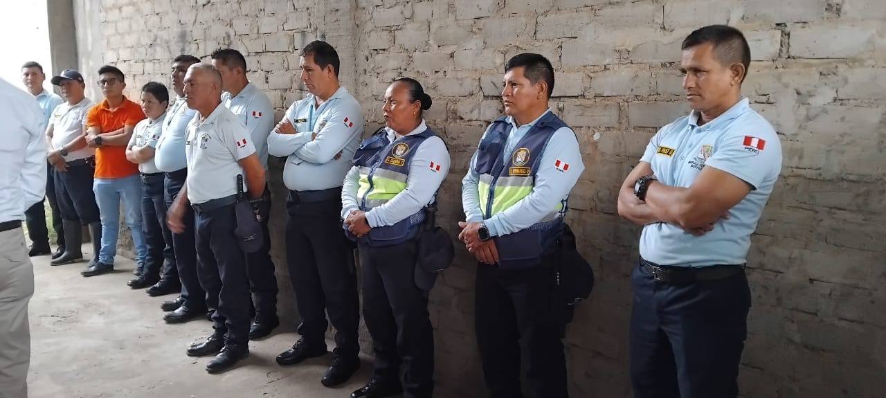 SERENOS DE MORALES PARTICIPARON EN TALLER " IMPORTANCIA DE UNA ACTITUD POSITIVA 