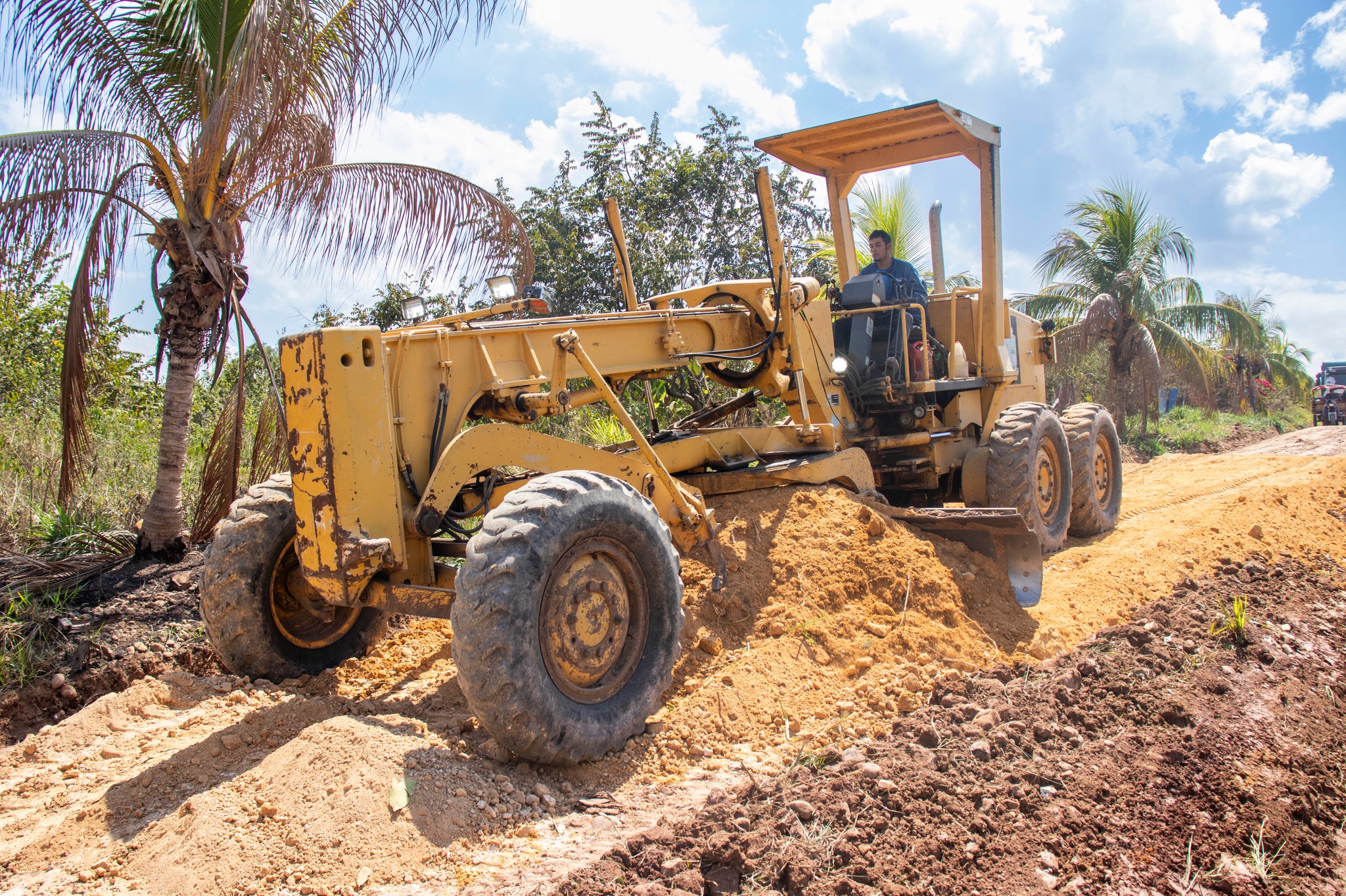 MAQUINARIA MUNICIPAL REALIZARÁ HOY TRABAJOS DE MEJORAMIENTO