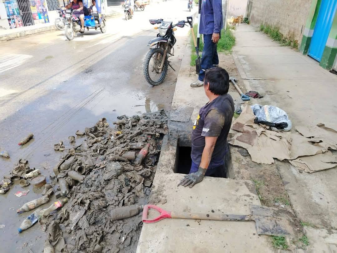 Según Ordenanza Municipal No 012 CADA CIUDADANO DEBE MANTENER LIMPIAS SUS CUNETAS PARA EVITAR LA ACUMULACIÓN DE ESCOMBROS Y BASURA. 