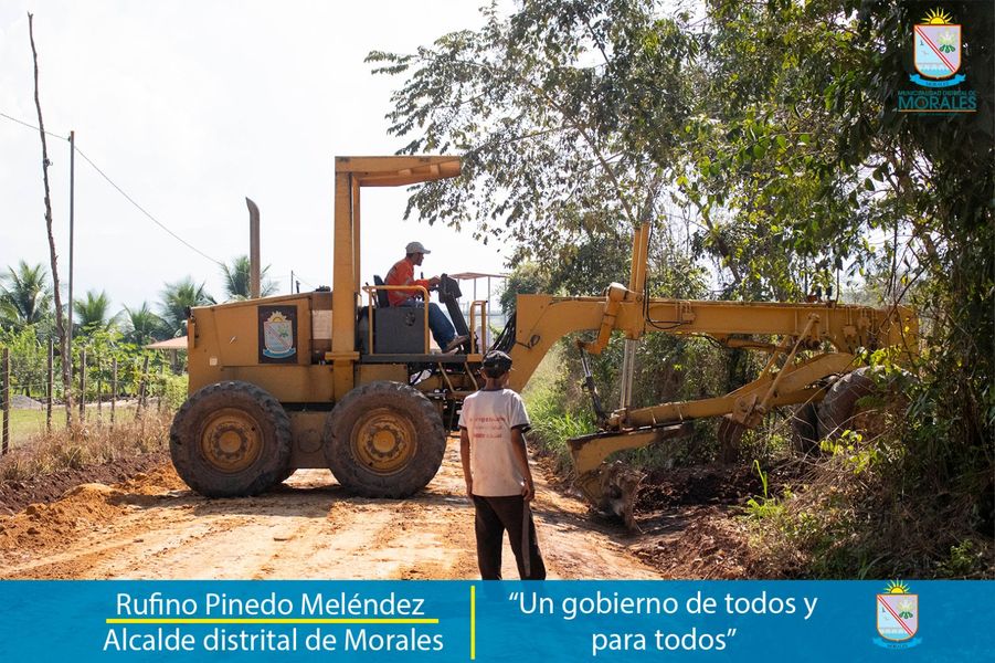 POBLADORES Y AGRICULTORES SE BENEFICIAN CON EL MEJORAMIENTO DE LA CARRETERA OASIS- ANDIVIELA. 