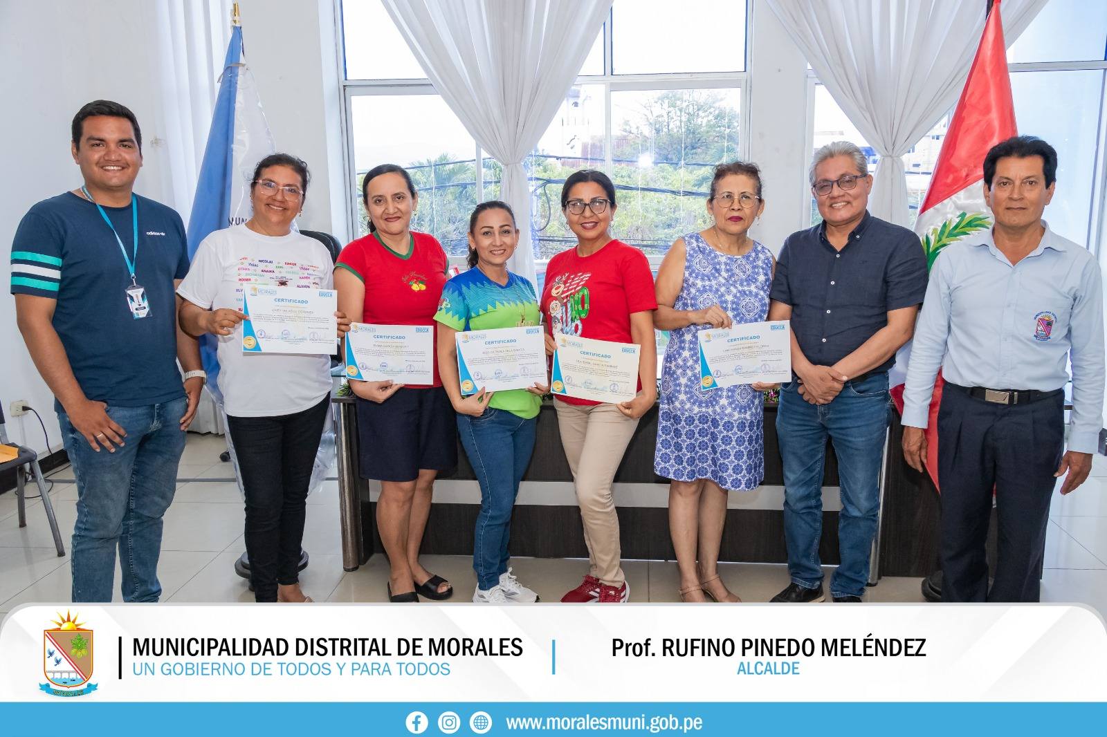 ENTREGA DE CERTIFICADOS A DIRECTORES DE INSTITUCIONES EDUCATIVAS POR SU PARTICIPACIÓN ACTIVA EN EL PROGRAMA MUNICIPAL EDUCCA - DISTRITO DE MORALES