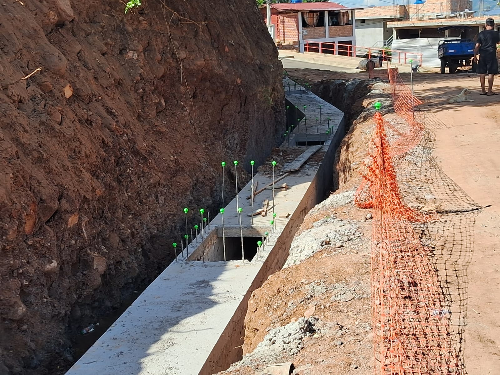 MUNICIPALIDAD DE MORALES CULMINA EXITOSAMENTE DRENAJE PLUVIAL DE LA QUINTA CUADRA DEL JIRÓN SIMÓN BOLÍVAR. 