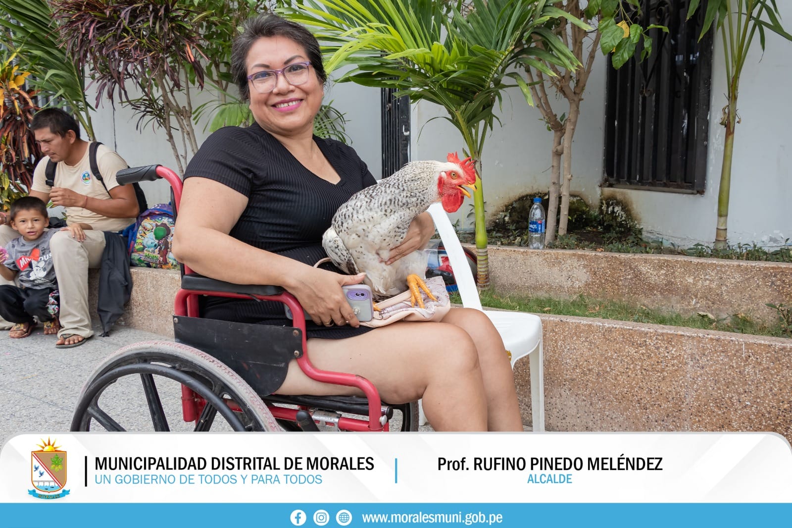 MUNICIPALIDAD DE MORALES ENTREGA MÓDULOS DE CRIANZA DE GALLINAS A PERSONAS CON DISCAPACIDAD. 
