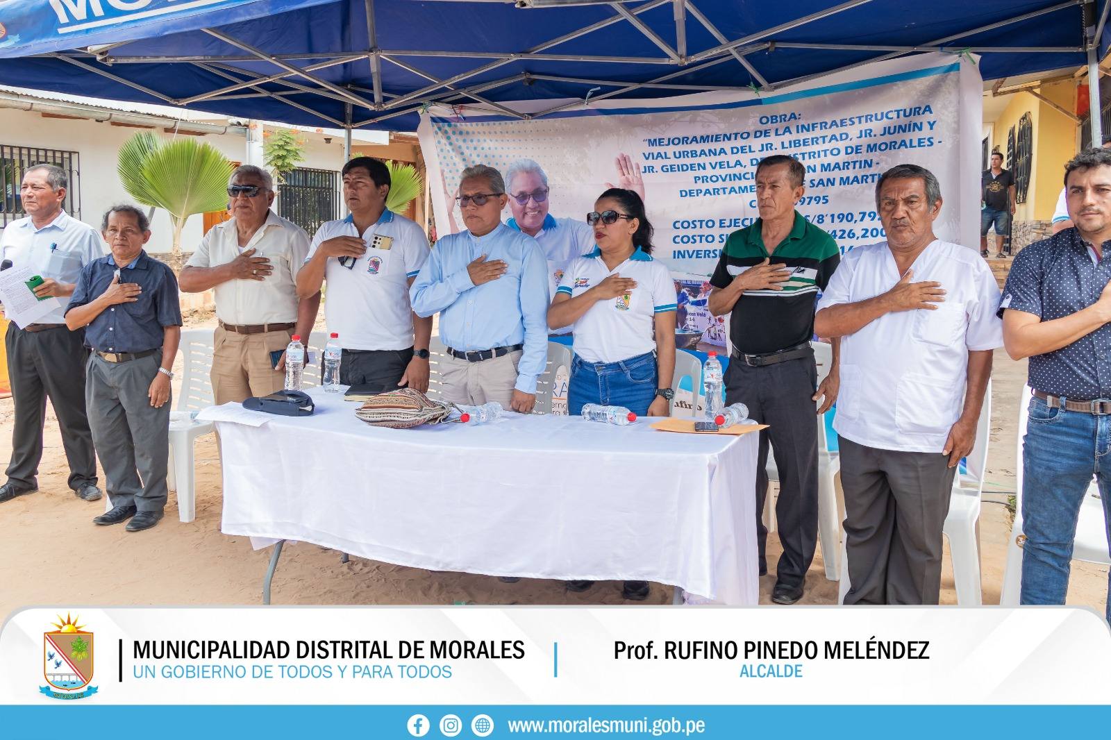 ALCALDE RUFINO PINEDO COLOCA PRIMERA PIEDRA PARA ASFALTADO DE LOS JIRONES GEIDEN VELA, LIBERTAD Y JUNÍN.