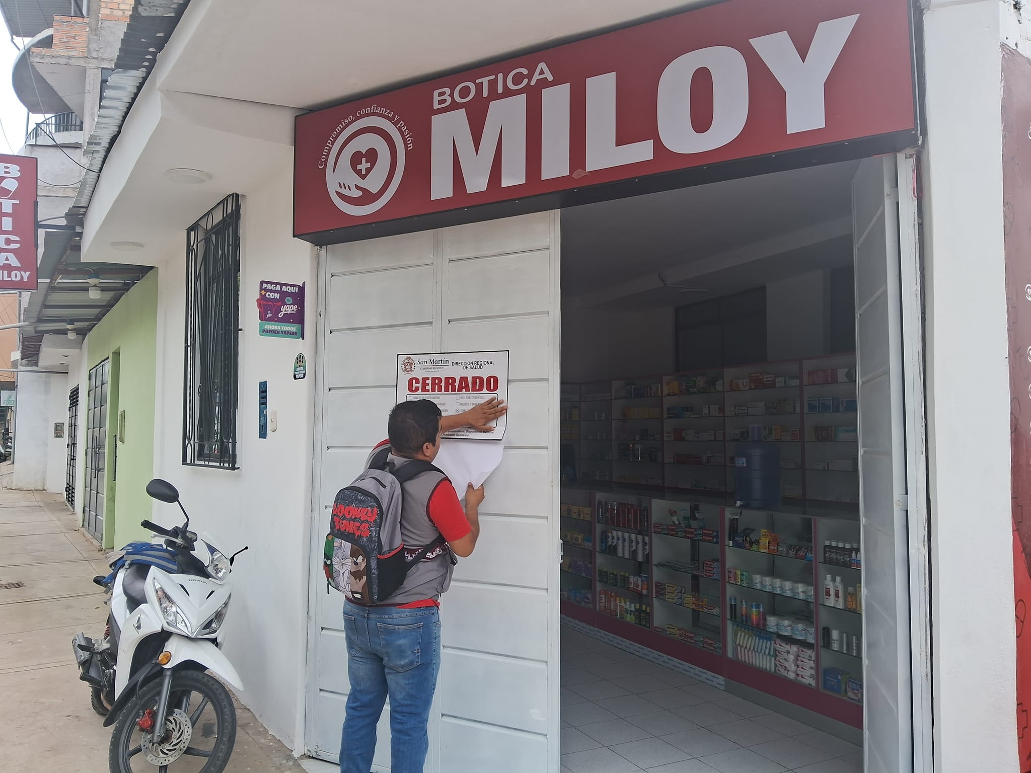 CIERRAN ESTABLECIMIENTO FARMACÉUTICO EN OPERATIVO INESPERADO EN DISTRITO DE MORALES