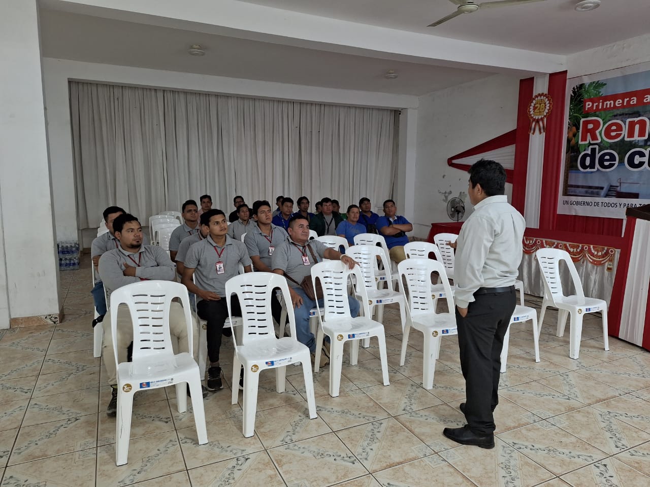 MUNICIPALIDAD DE MORALES CAPACITA A ASOCIACIONES DE MOTOTAXISTAS.