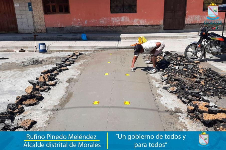 CONSTRUYEN ROMPEMUELLES PARA MEJORAR LA SEGURIDAD VIAL EN CALLES DEL DISTRITO DE MORALES. 