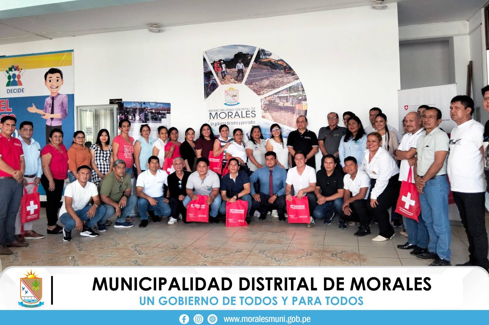 CAPACITAN A PERSONAL MUNICIPAL EN TEMAS TRIBUTARIOS PARA UNA OPORTUNA ATENCIÓN A LA POBLACIÓN. 